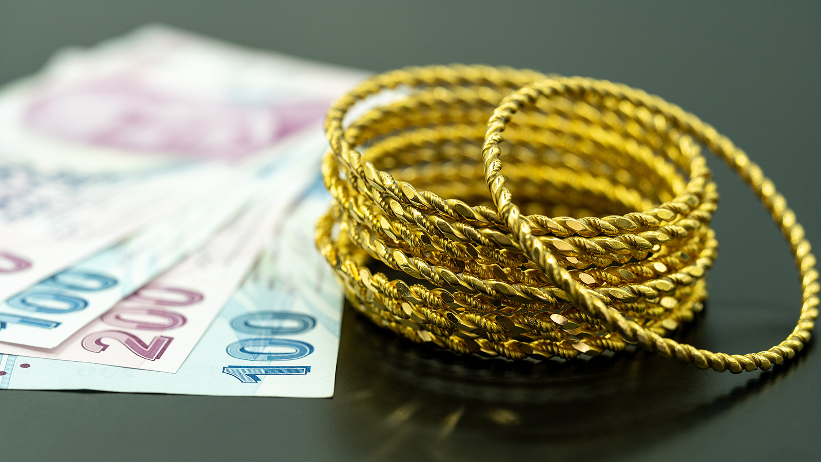 Dünyaca ünlü bankadan yeni altın tahmini! Bu rakama hazır olun