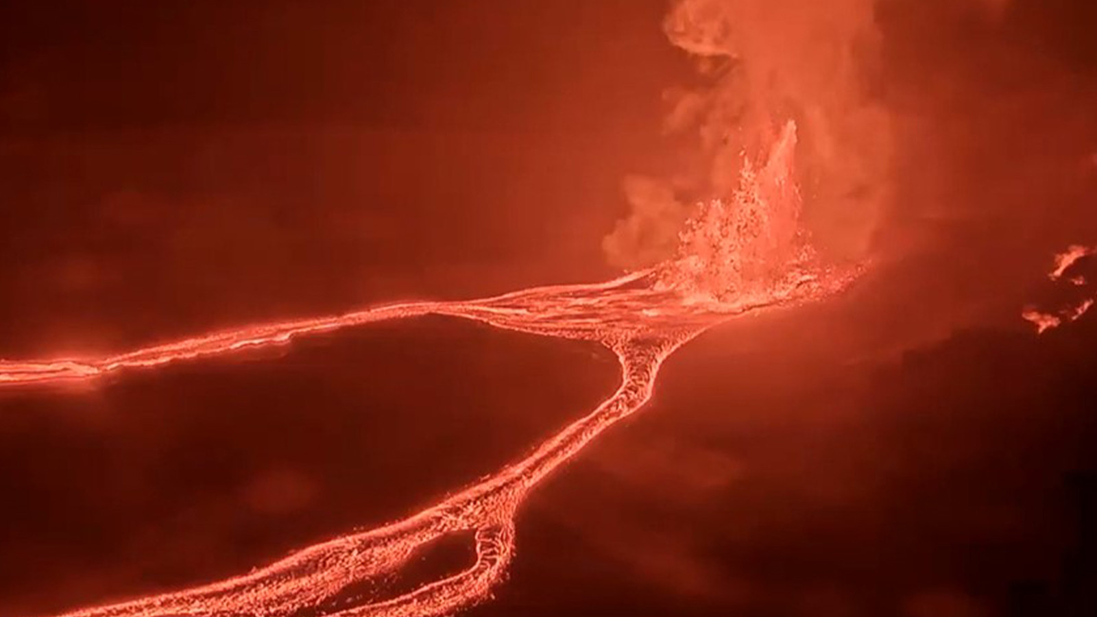 Kilauea Yanardağı faaliyete geçti; bu yıl 37'nci patlama!