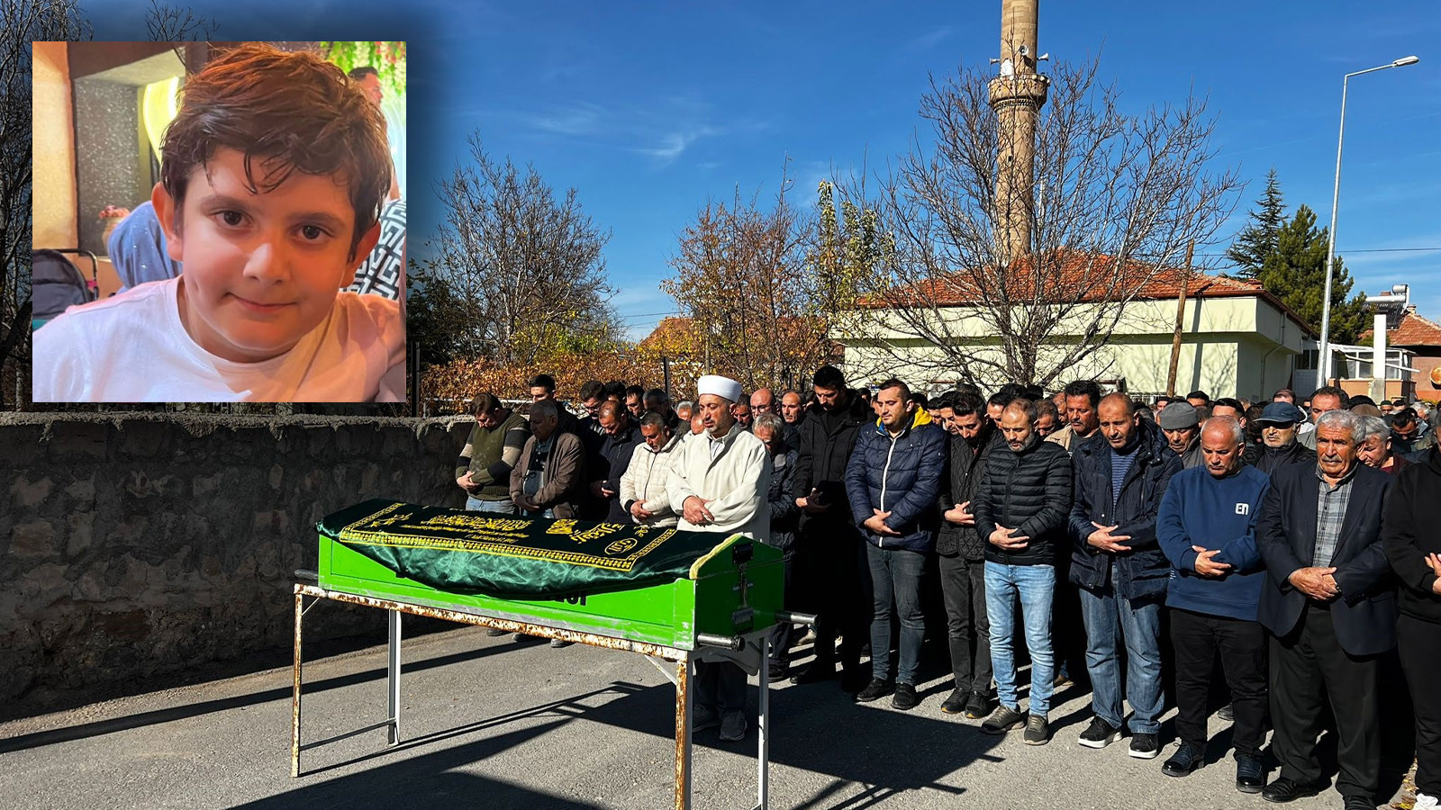 Nefes borusuna jelibon kaçan küçük Ahmet toprağa verildi