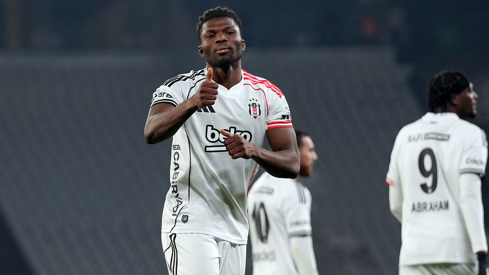 Beşiktaş'ta El Bilal Toure skora katkı sağlamaya devam ediyor