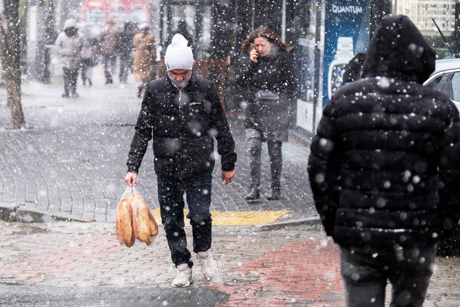 İstanbul’a kar geliyor! Meteoroloji günlerce sürecek beyaz kabus için saat verdi - Resim: 2