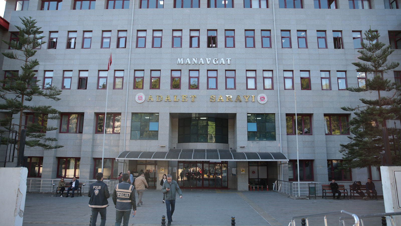 Manavgat Belediyesine yönelik soruşturma: 3 kişi tutuklandı