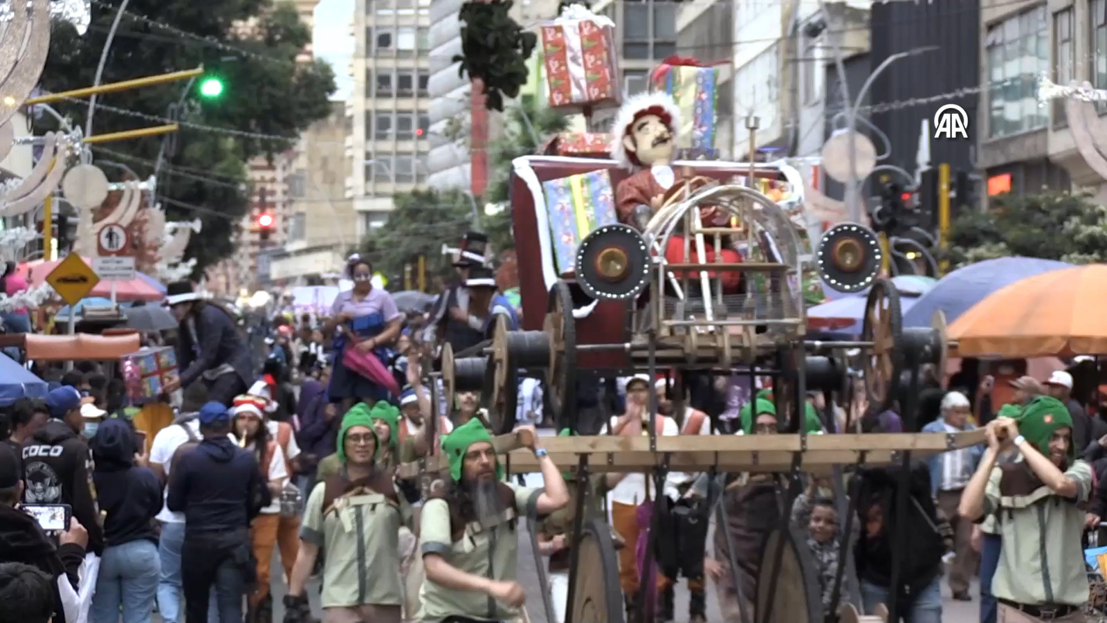 Kolombiya'da Noel sezonuna renkli başlangıç