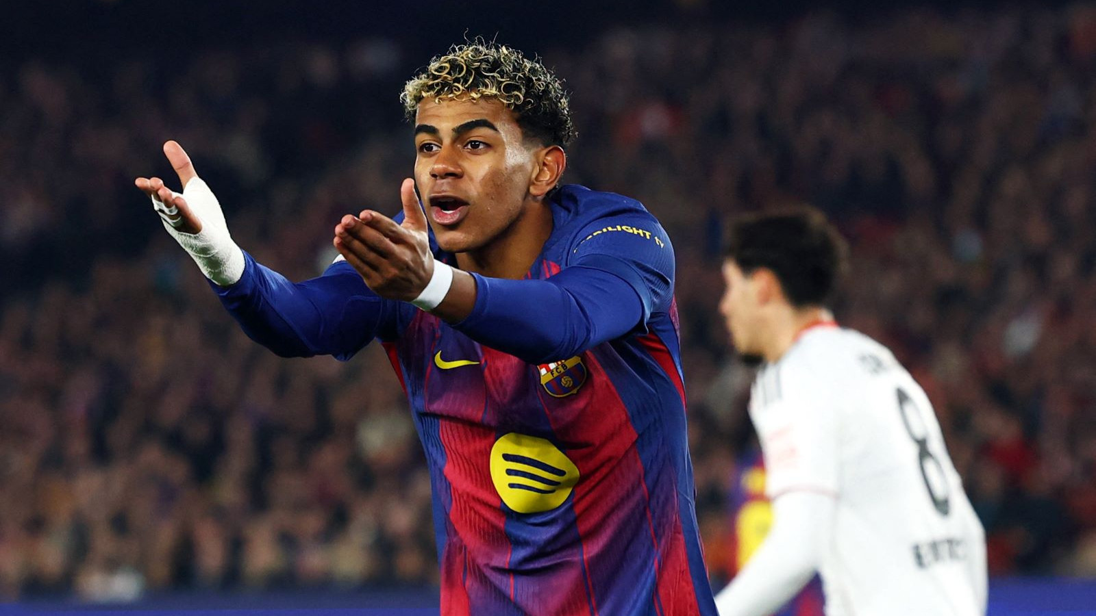 Barcelona'da Vinicius Jr. vakası: Lamine Yamal oyundan öfkeyle çıktı