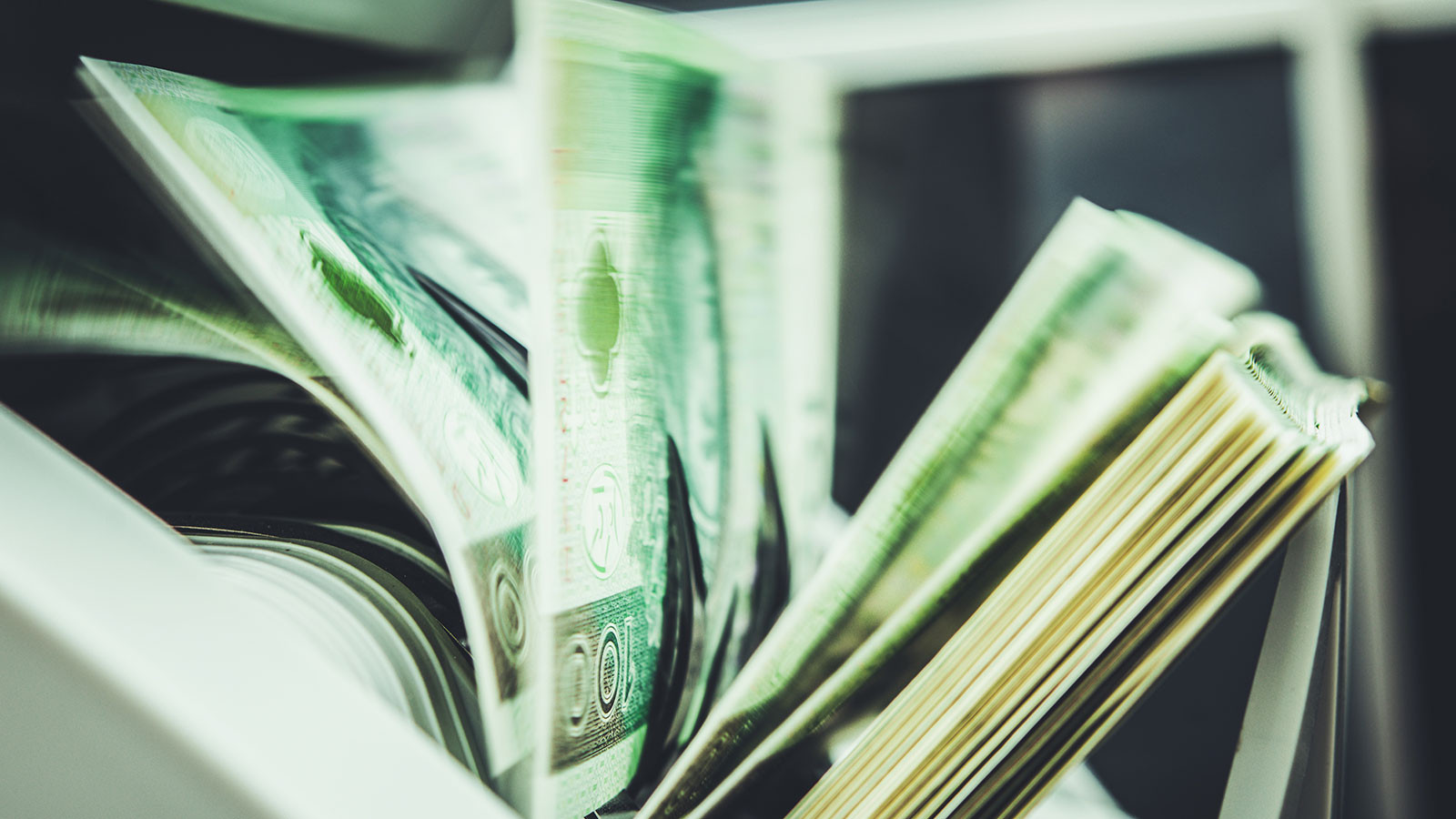 Avrupa alarma geçti! Halka "Evde nakit para saklayın" uyarısı