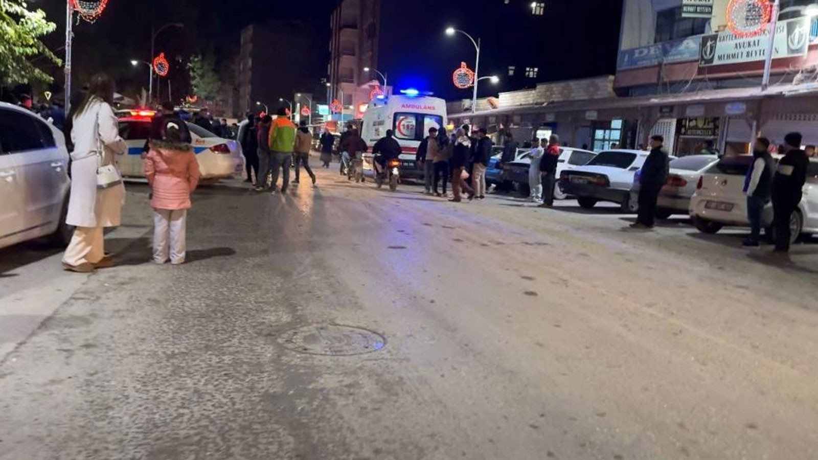 Manav esnafı birbirine girdi! 3 kişi yaralandı