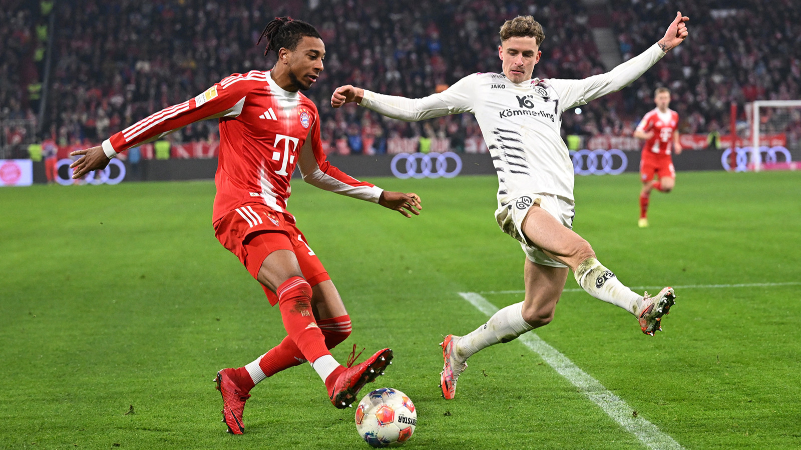 Bayern Münih lig sonuncusu karşısında puanı zor kurtardı