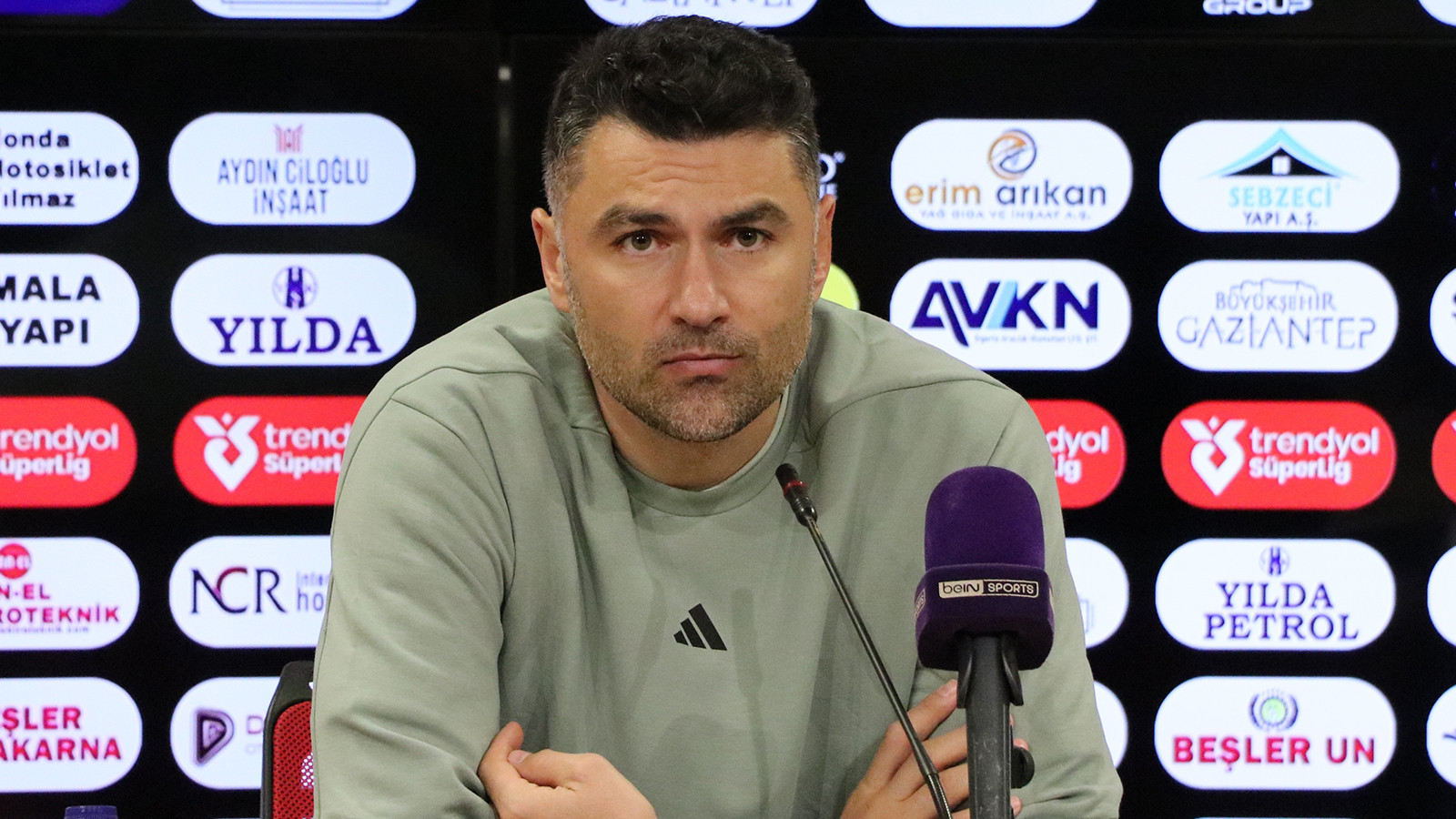 Süper Lig'de sürpriz ayrılık: Burak Yılmaz kararını açıkladı