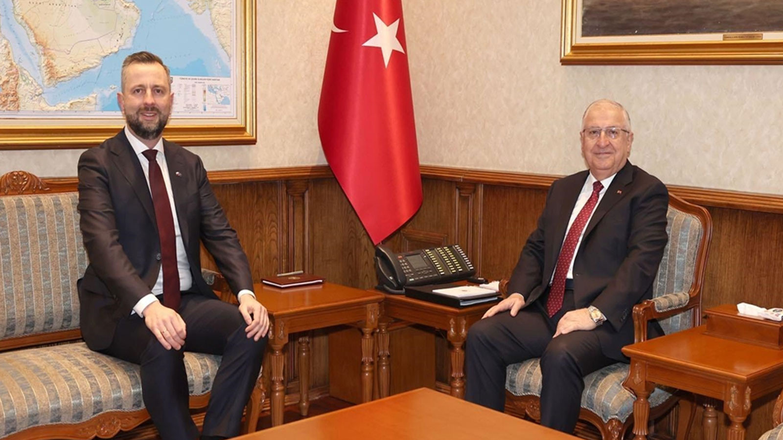 Bakan Güler, Polonyalı mevkidaşı ile bir araya geldi