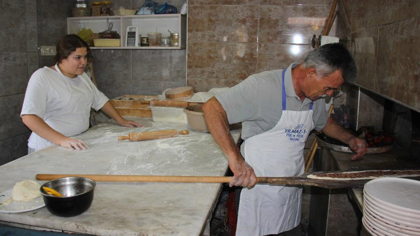 Bu iş yerine çırak giren patron çıkıyor