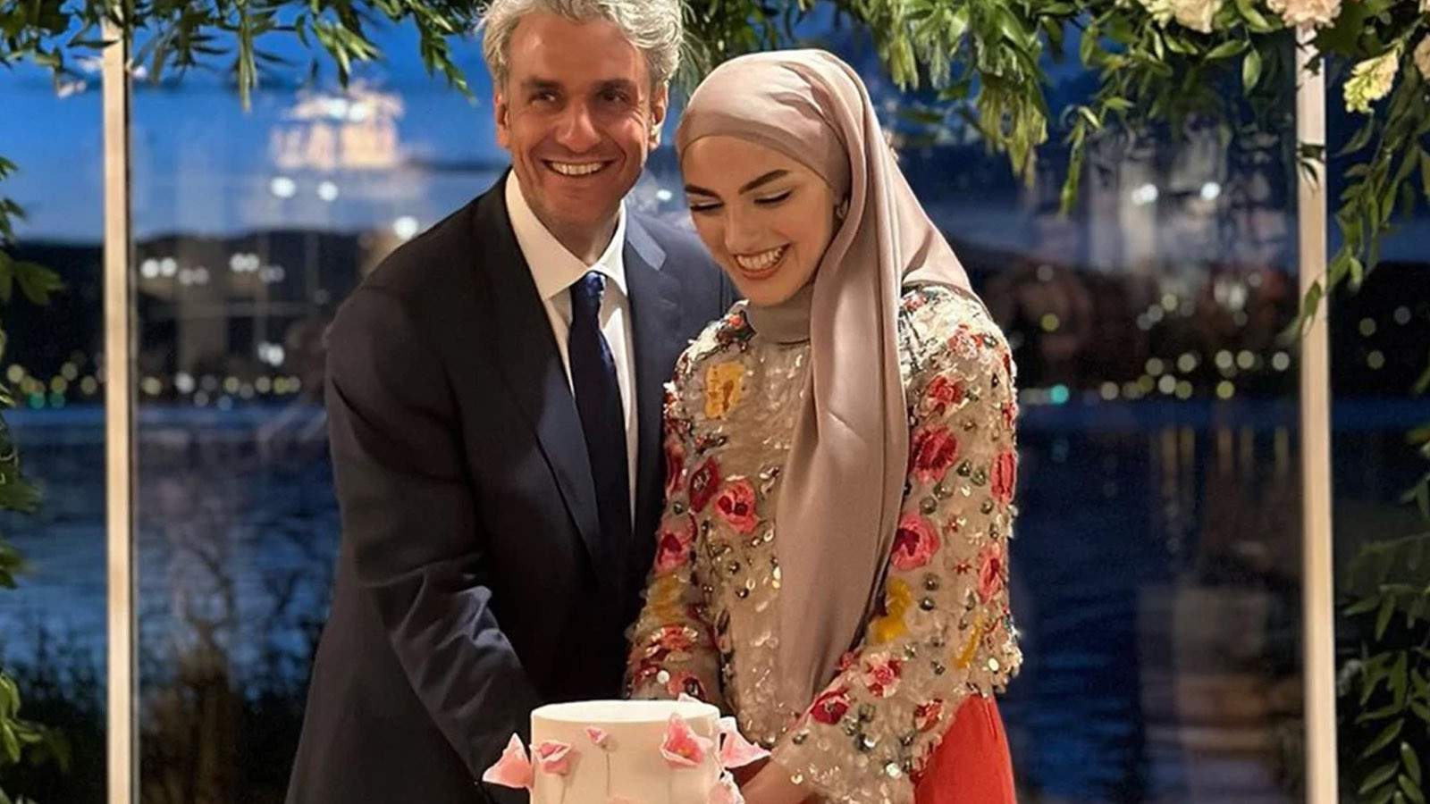 Güldür Güldür'ün Mesut'u Uğur Bilgin eşiyle fotoğraf paylaştı! Büyük beğeni topladı