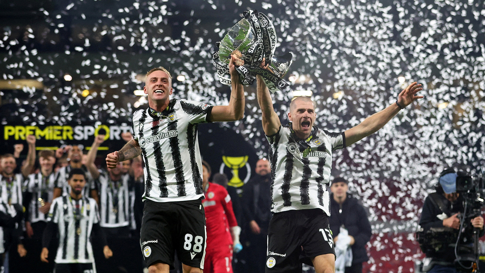 İskoçya Lig Kupası'nda St. Mirren mucizesi: Celtic'i mağlup ederek şampiyon oldular