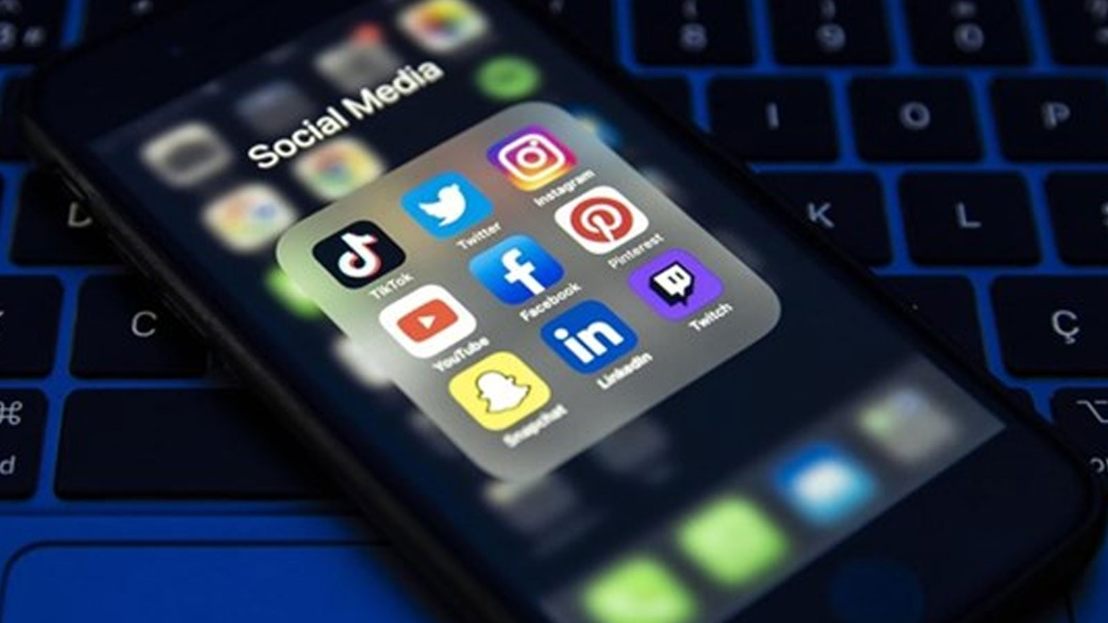 Yasa dışı bahis reklamı yapan 15 hesaba erişim engeli