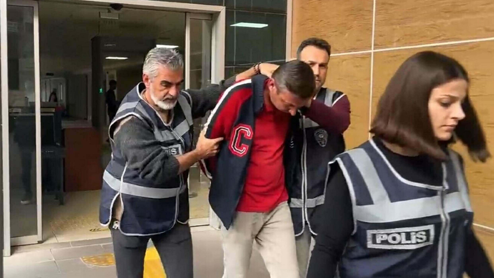 Eski eşi ile oğluna otomobille çarpıp yaralayan sanığa istenen ceza belli oldu