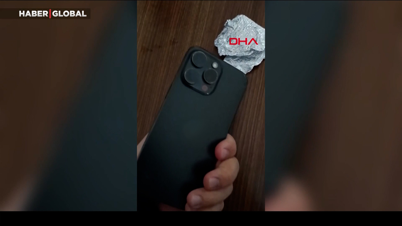 Kapkaççılardan tutmayan alüminyum folyo oyunu: Telefonu sardılar ancak kaçamadılar