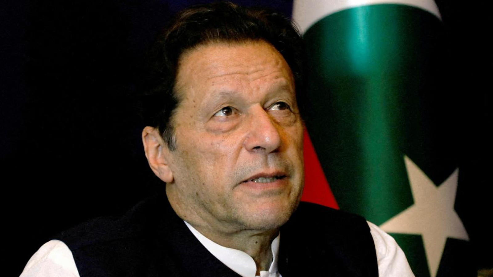 Eski Pakistan Başbakanı İmran Han ile eşi, 17'şer yıl hapis cezasına çarptırıldı