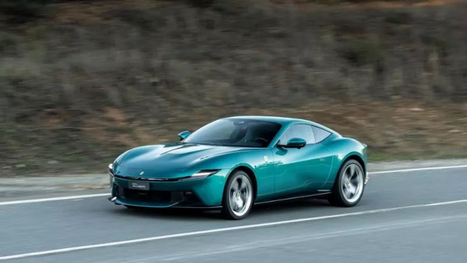 Ferrari 'Roma'dan devşirdi: İşte Amalfi