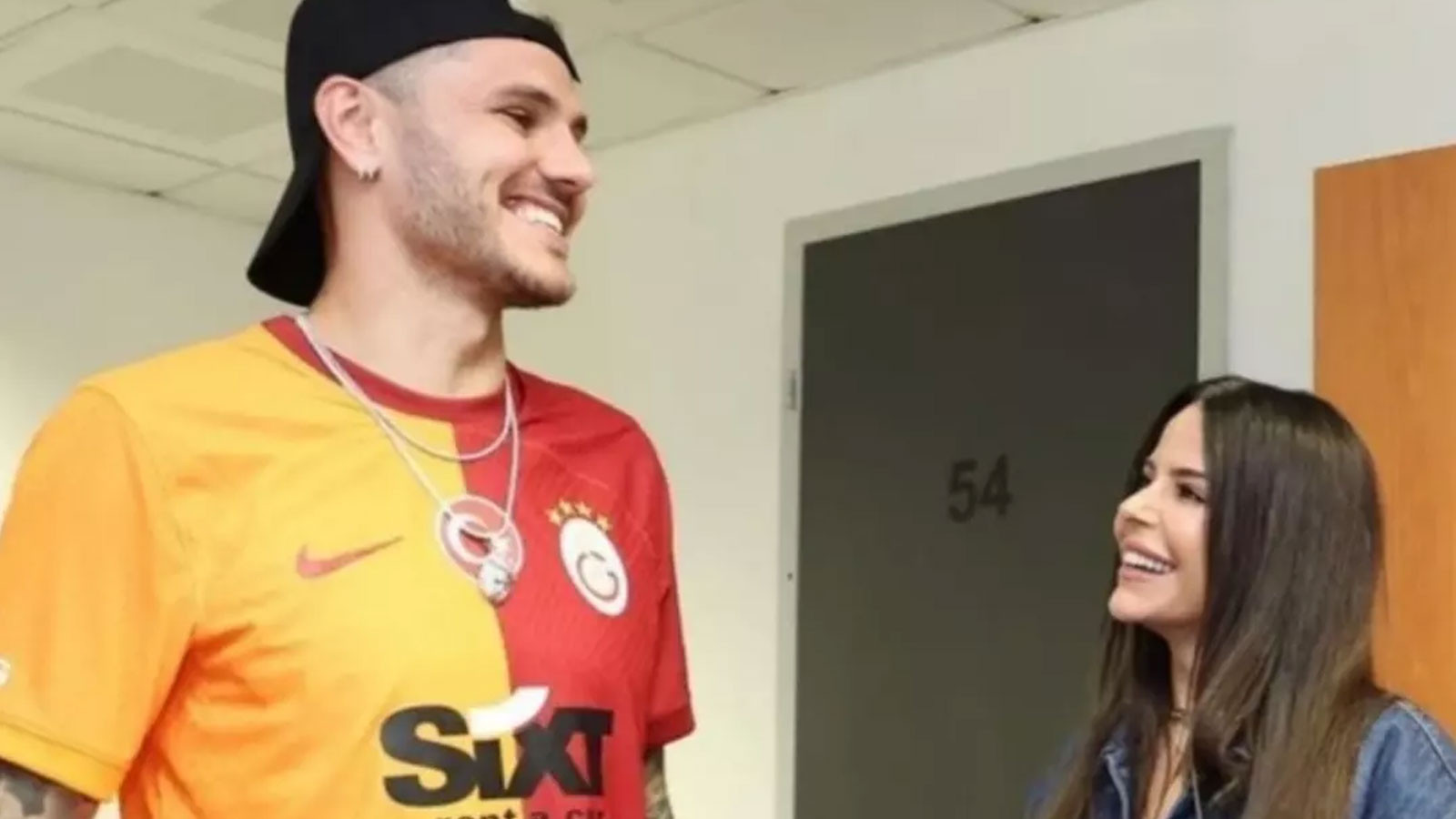 Simge Sağın'dan bomba Icardi itirafı: Bana işaret gönderseydi...