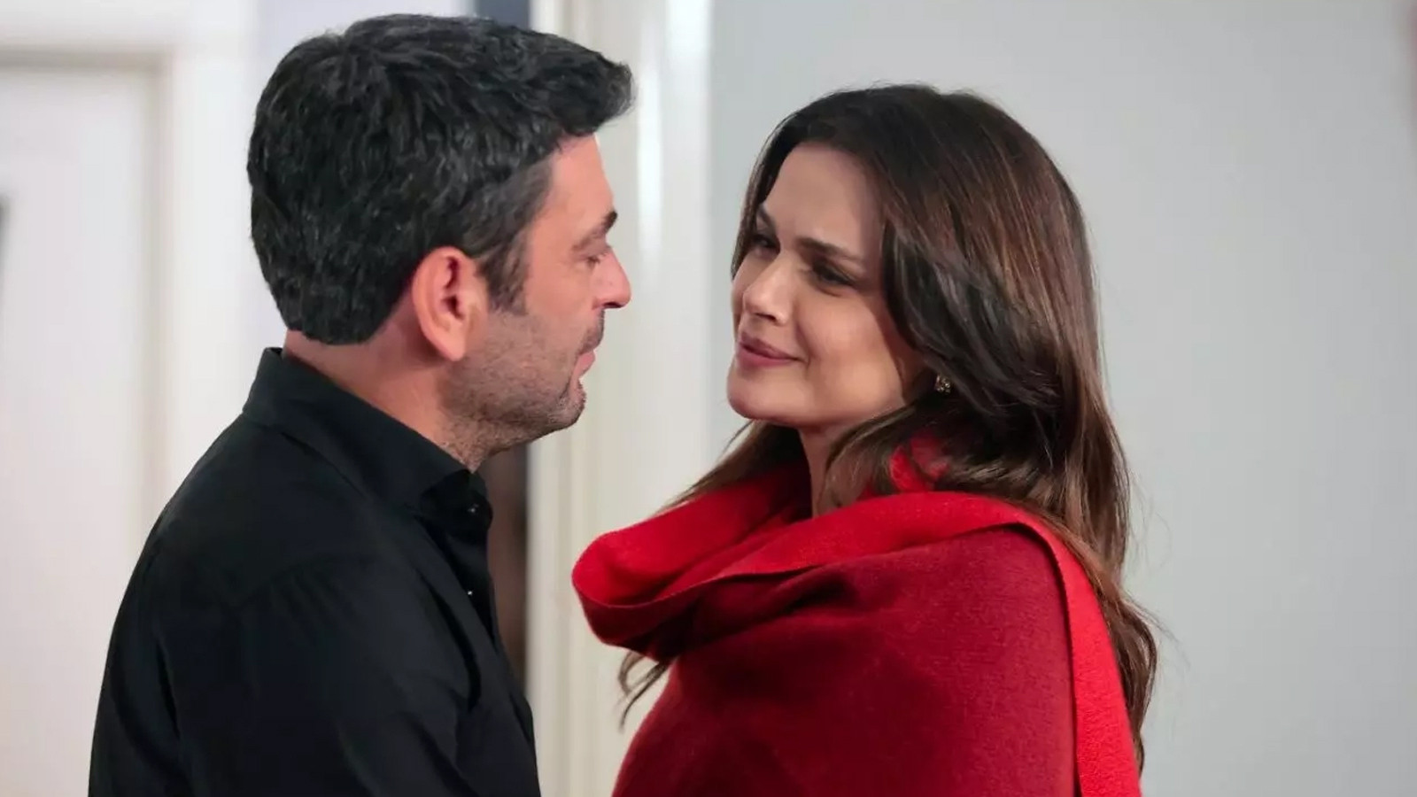 Uzak Şehir 43. Bölüm Yeni Bölüm Tek Parça Full İzle! Kanal D Uzak Şehir son bölüm izle!