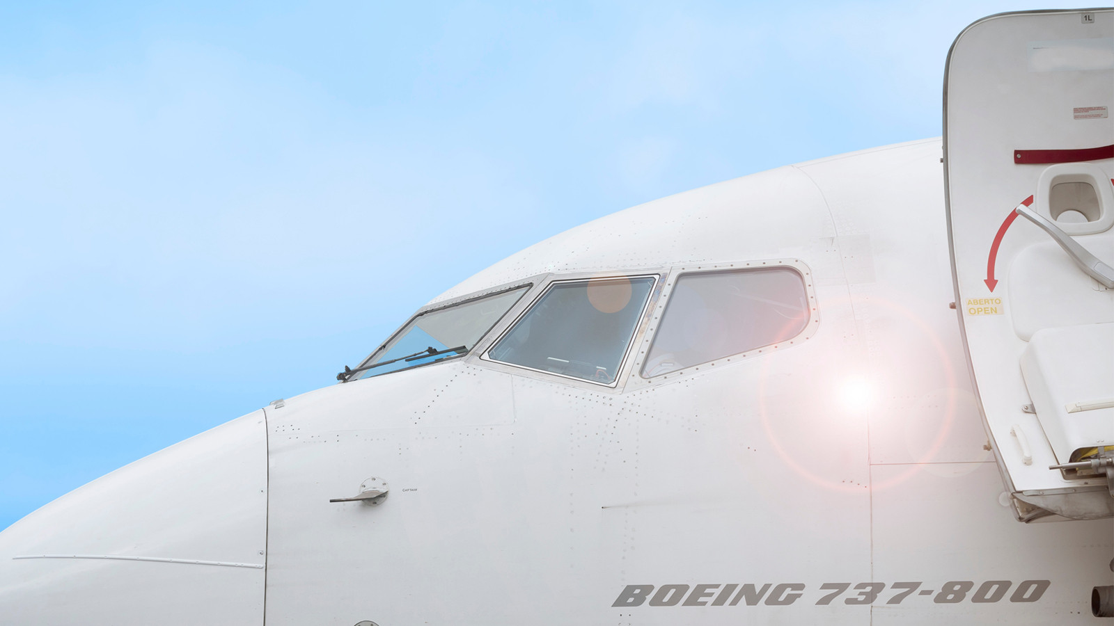 13 yıldır kayıp olan Boeing uçağı park alanında bulundu