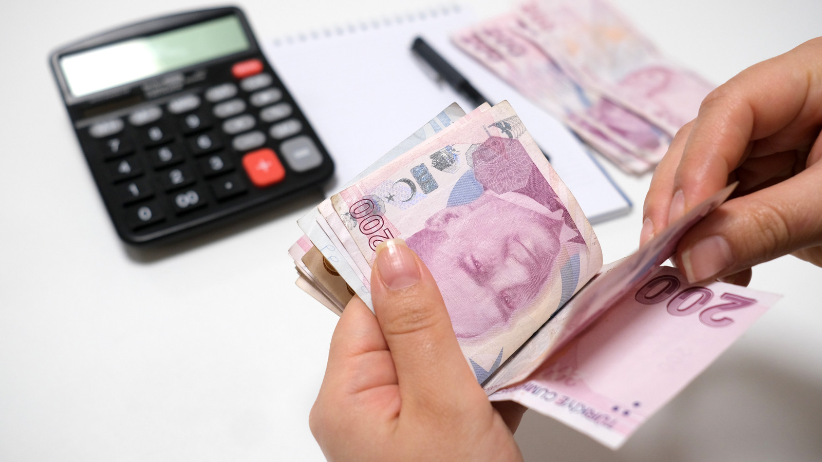 Asgari ücret zammı her şeyi değiştirdi! İşte yeni kıdem tazminatı, işsizlik maaşı ve diğer ödemeler...