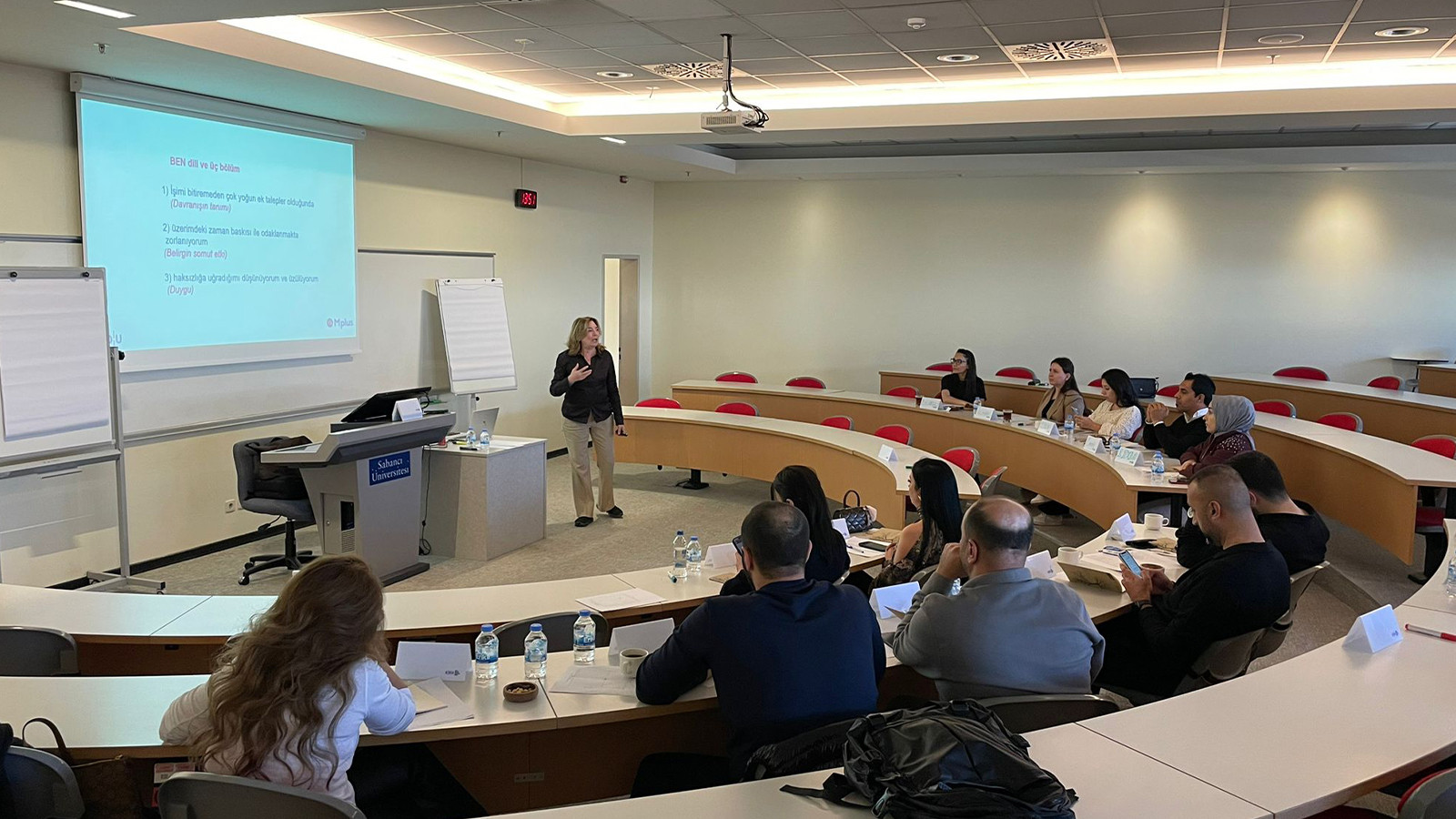 Mezunlara ‘Kendini Yönetme Sanatı’ eğitimi verildi