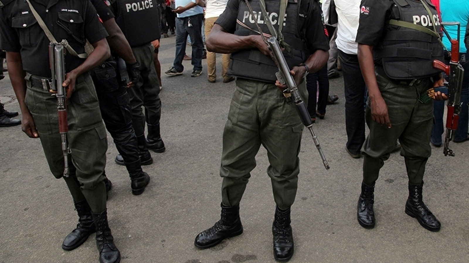 Nijerya'da yolcu otobüsüne silahlı baskın; 28 kişi kaçırıldı