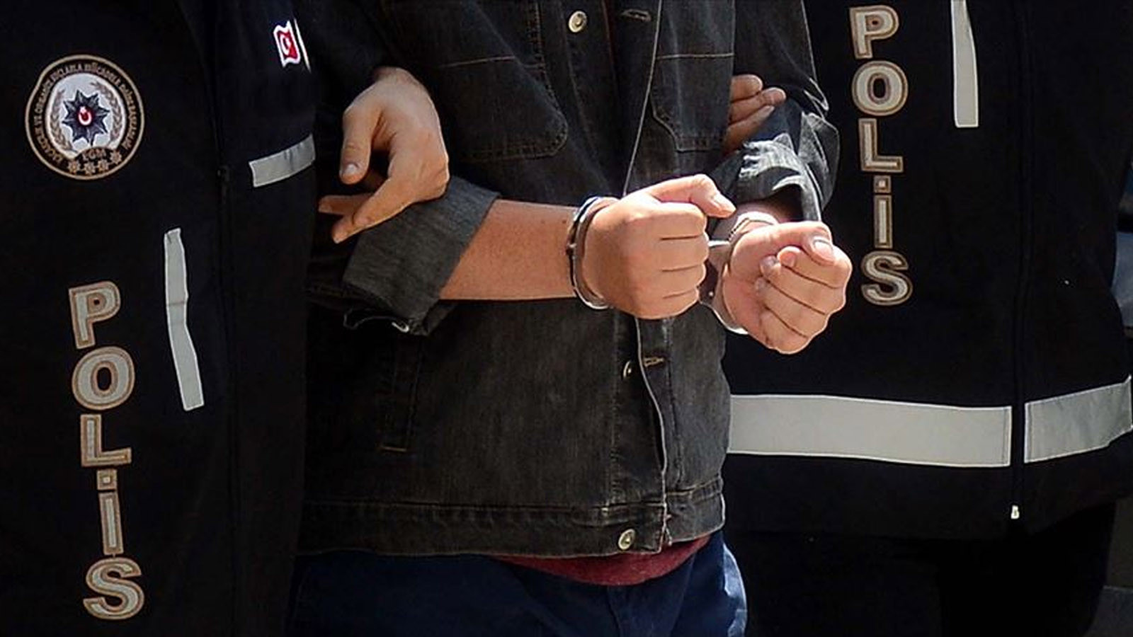 Bayburt'ta operasyon: İranlı şahsın mide ve bağırsaklarından çıkanlar şoke etti