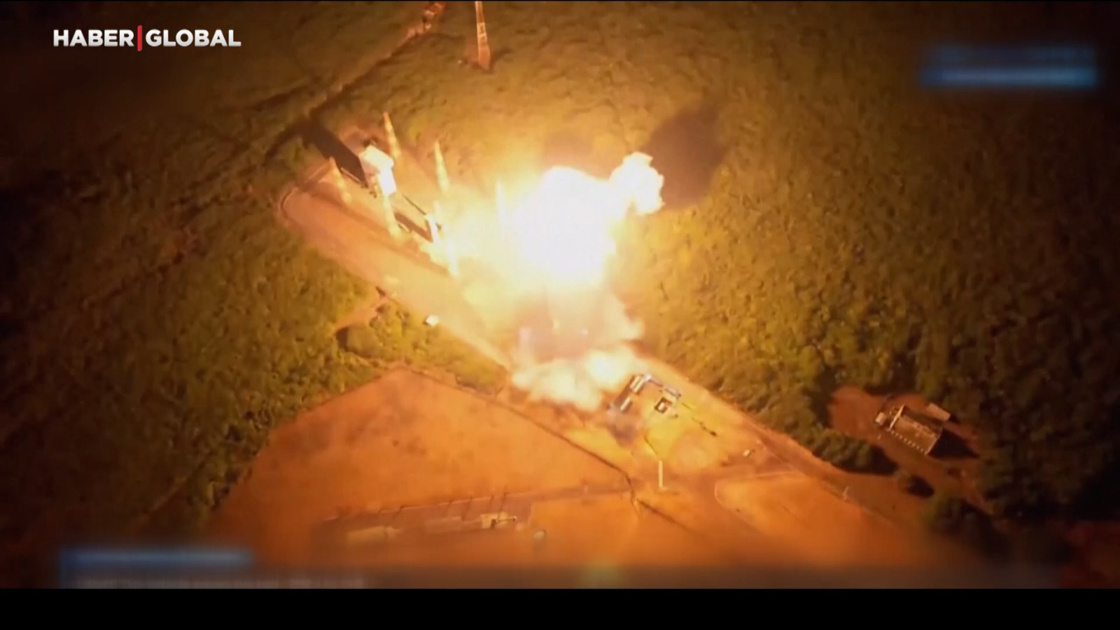 Güney Kore'nin ilk ticari uzay roketi girişimi başarısız oldu: Gökyüzünde 30 saniye kalabildi