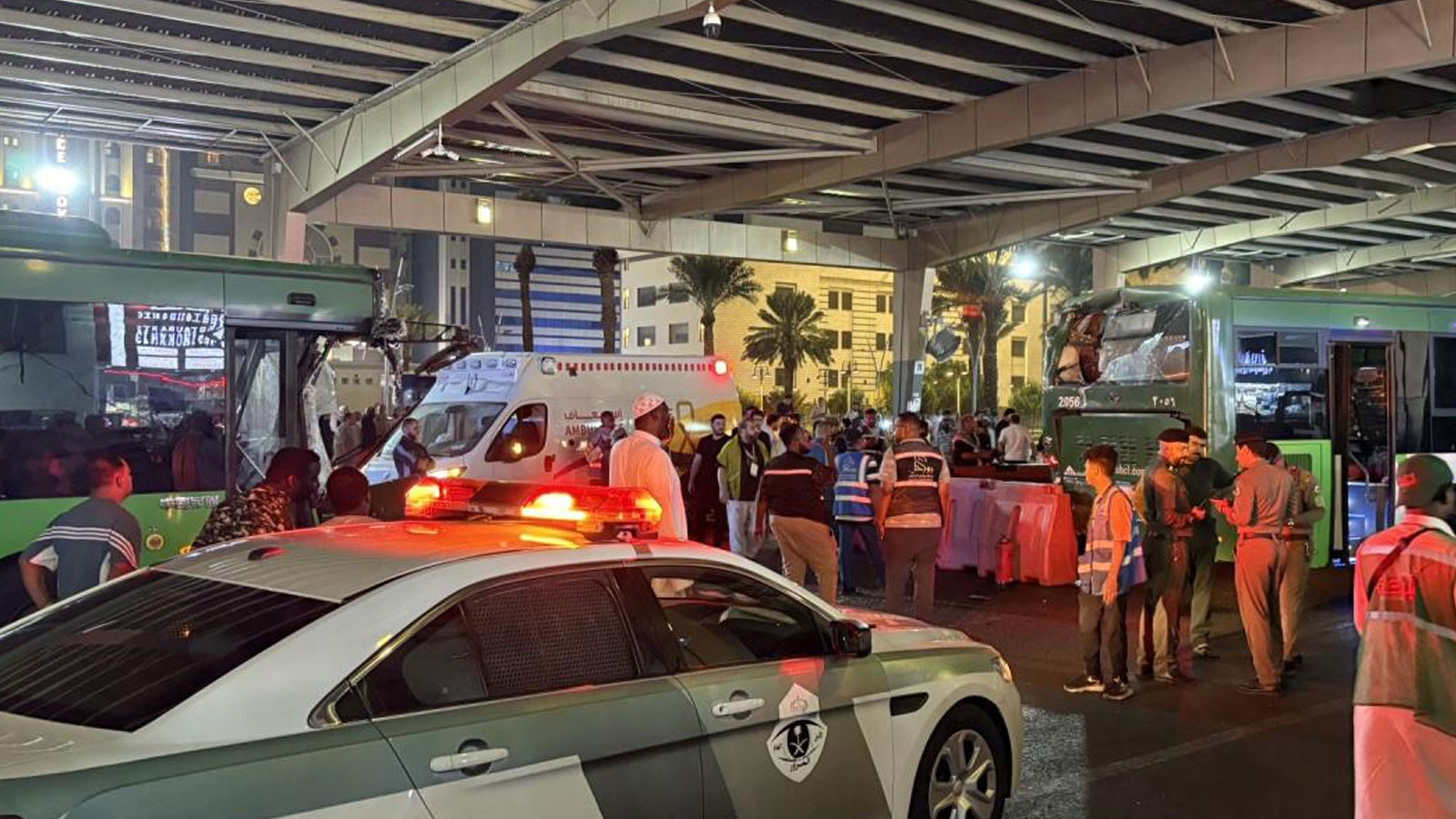 Mekke'de Türk kafilesine otobüs çarptı: Ölü ve yaralılar var