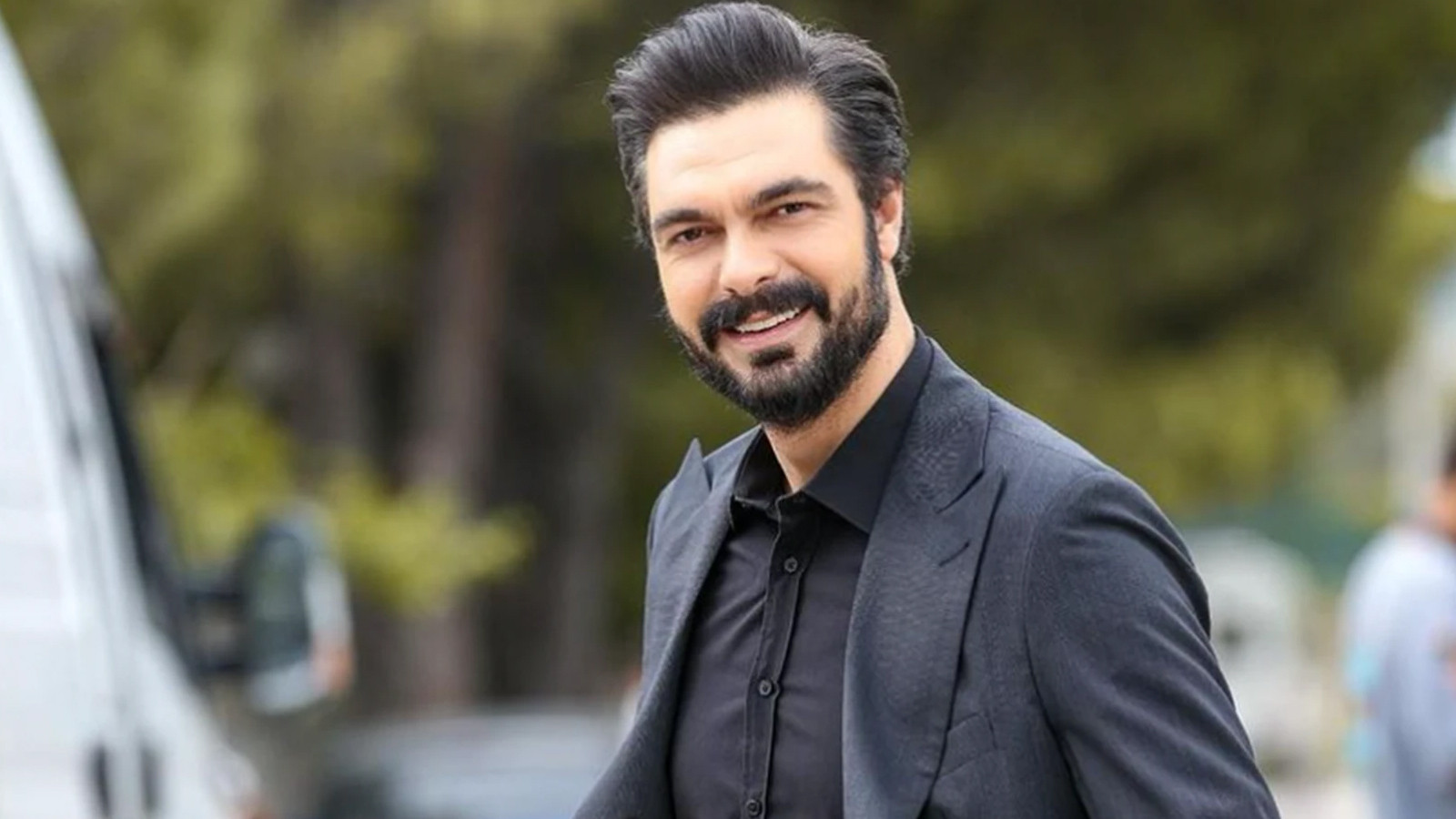 Ünlü oyuncu, tutuklanan menajeriyle bağını kopardı