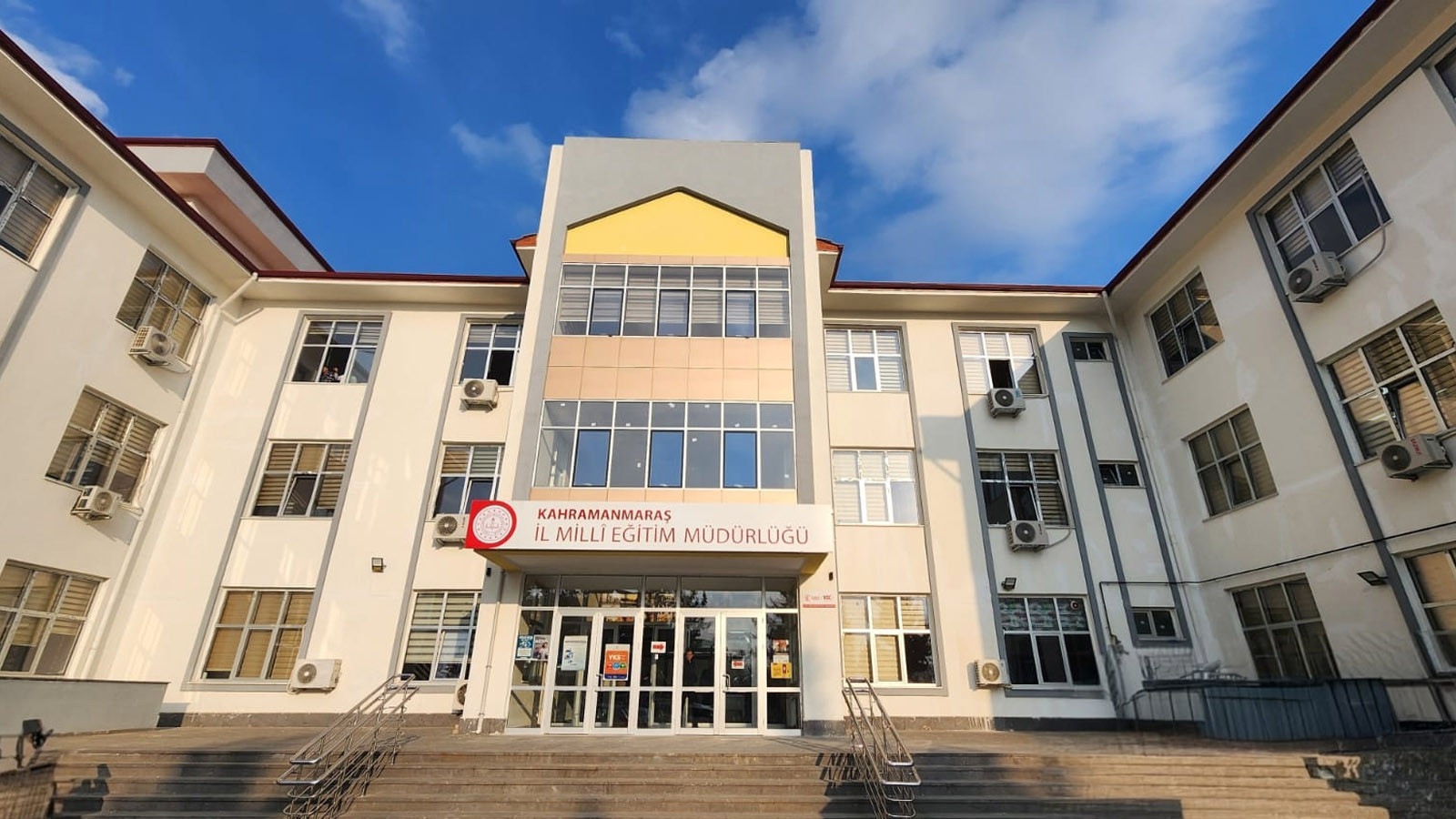 Yapay zeka ile taciz skandalı: 2 lise öğrencisi tutuklandı