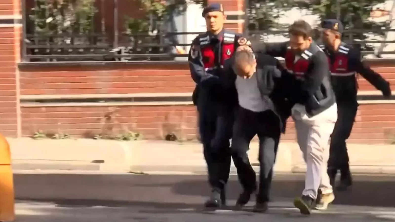 "Yenidoğan çetesi" davasının duruşması yarına ertelendi