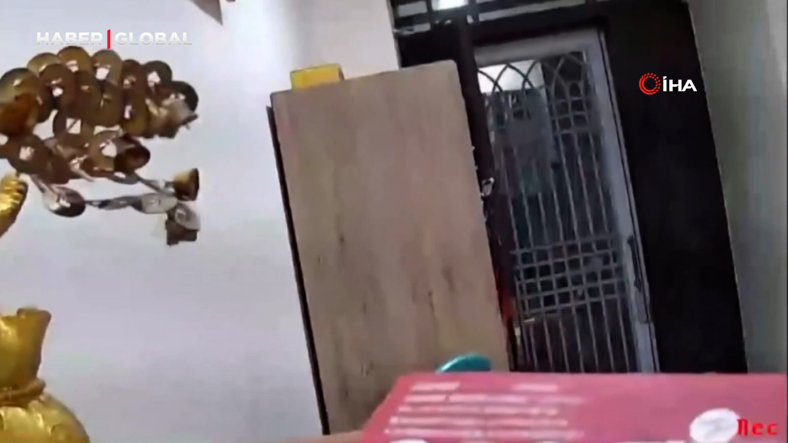 Tayvan'da 6.1 büyüklüğündeki deprem anları