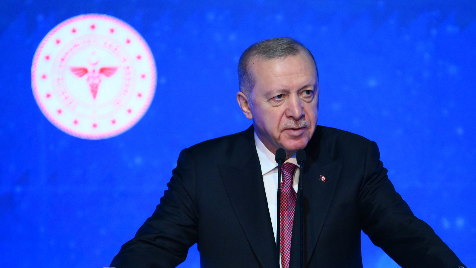 Cumhurbaşkanı Erdoğan: Ülkeye hizmetin devleti, özeli olmaz