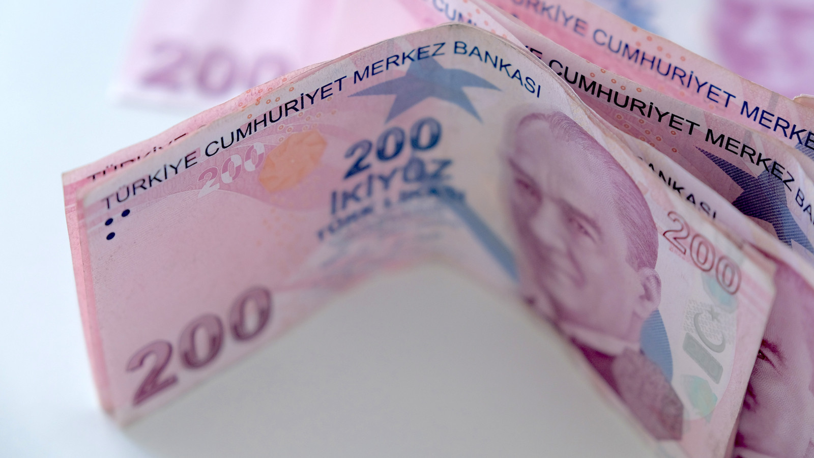 Emekliye promosyon yarışı! Bankalardan 60 bin TL’ye varan ödeme fırsatı