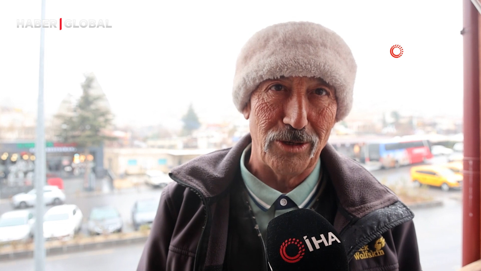 Nevşehir’de yaşayan 58 yaşındaki vatandaş, 9 dil biliyor, gören şaşırıyor