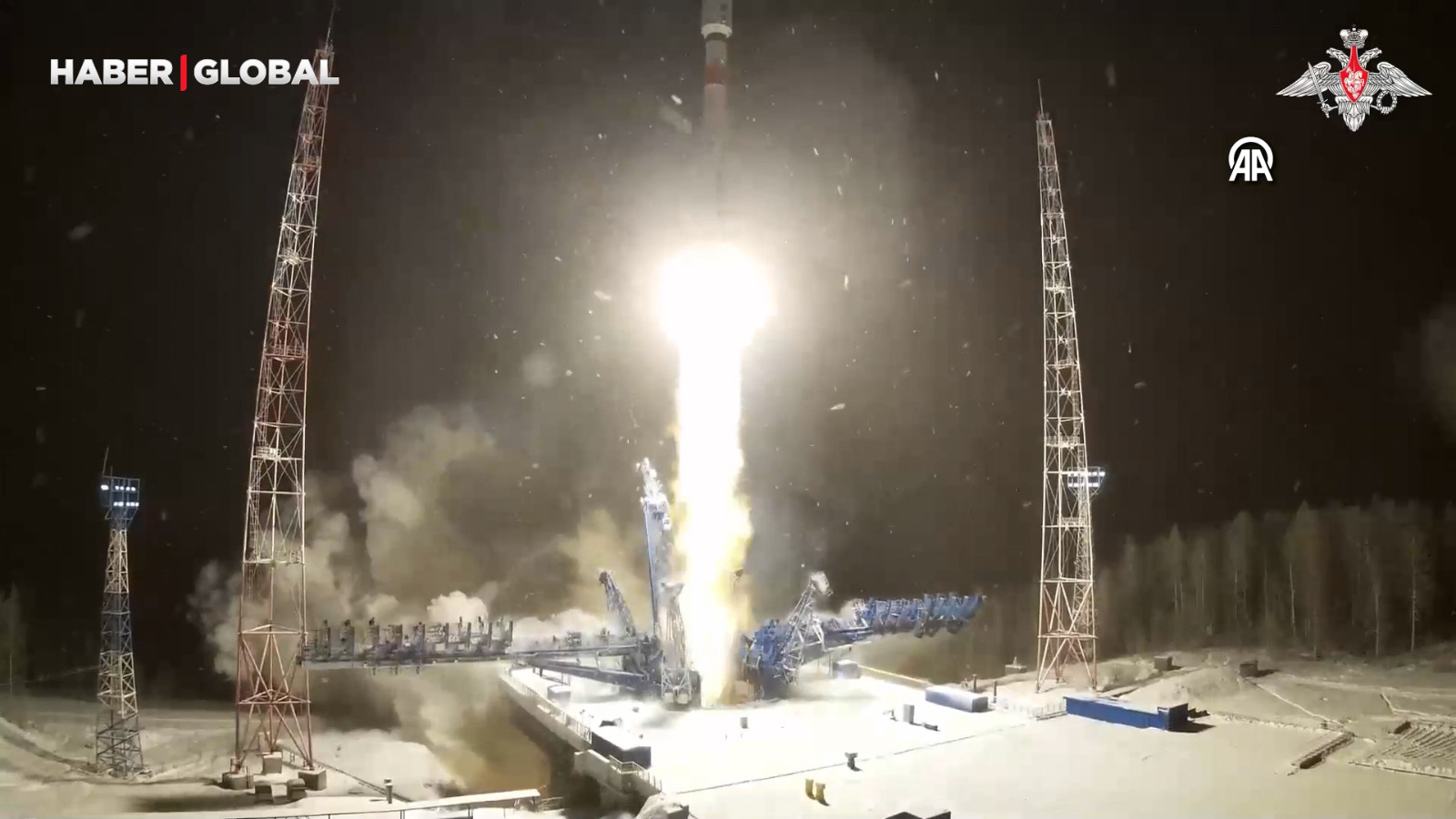 Rusya, "Soyuz-2.1a" roketini Plesetsk Uzay Üssü’nden fırlattı