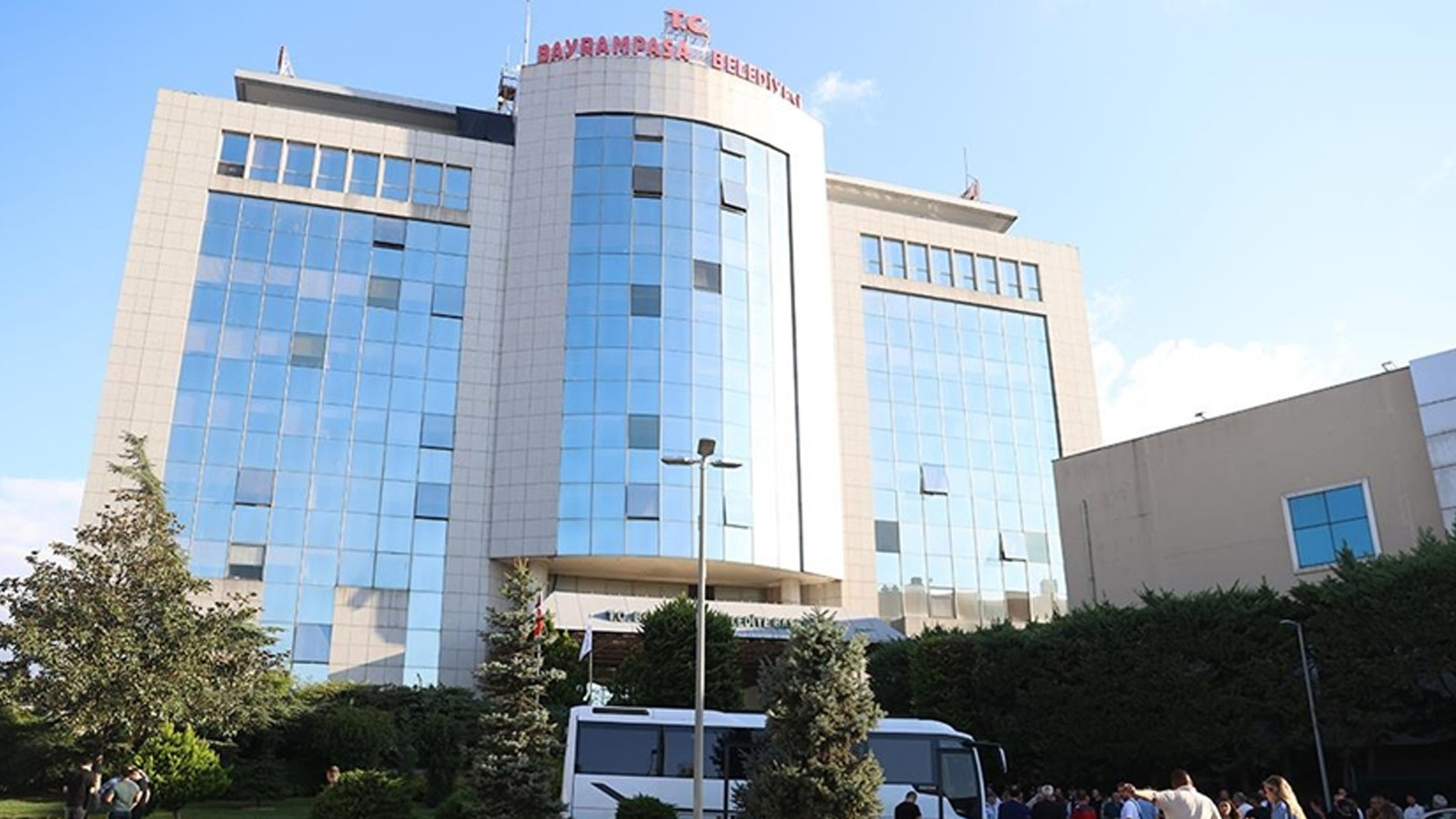 Bayrampaşa Belediyesi’ne yönelik yolsuzluk soruşturması: İBB İtfaiye Daire Başkanı gözaltında