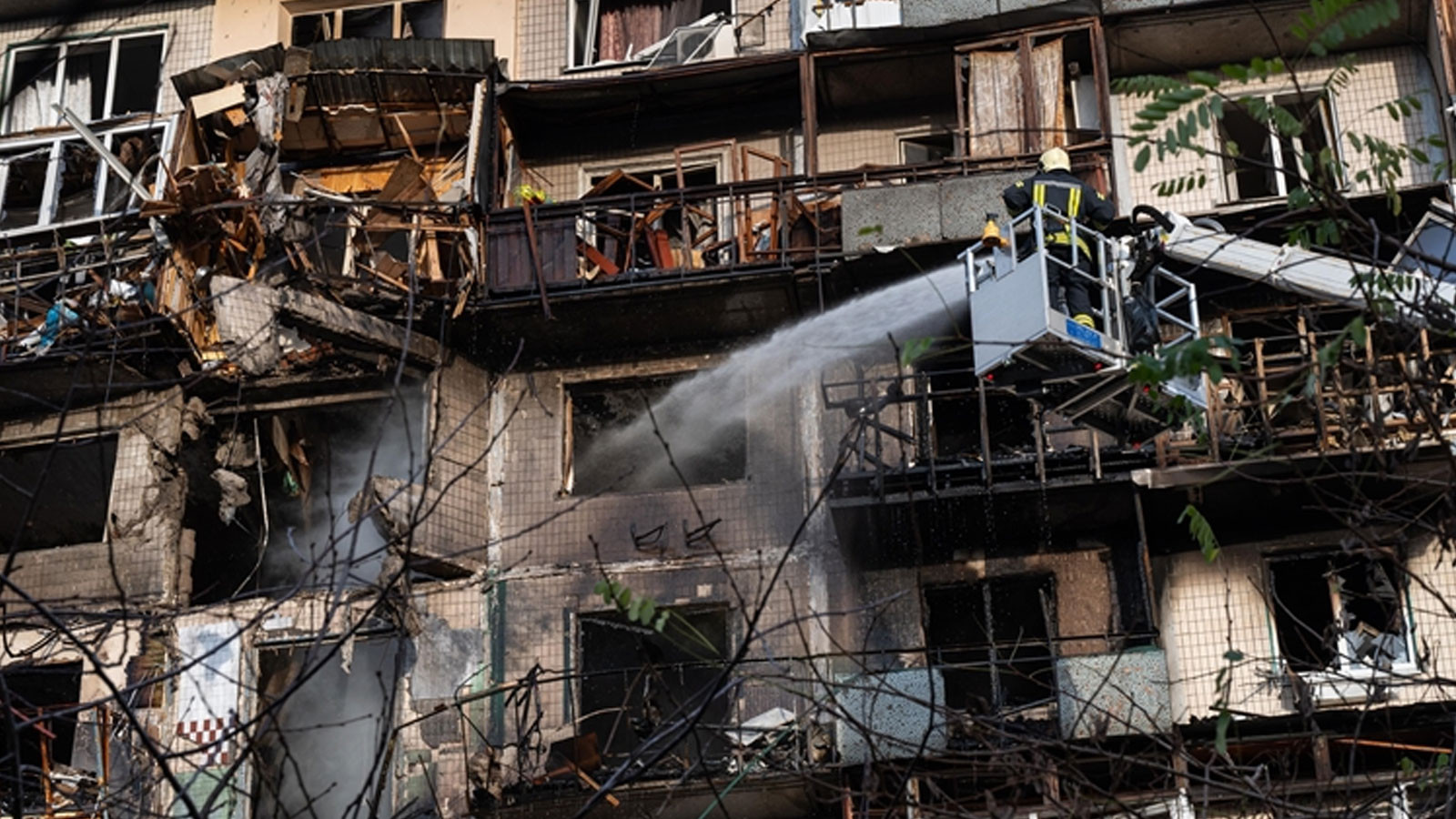 Rusya, Ukrayna'nın enerji ve askeri unsurlarını bombalıyor!