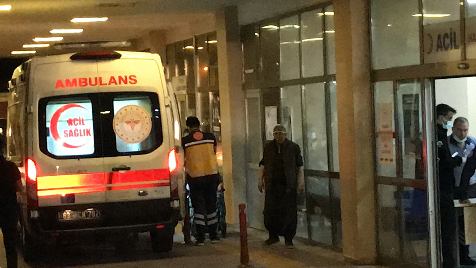 Şanlıurfa’da kurye sipariş götürdüğü 2 kardeşi bıçakladı