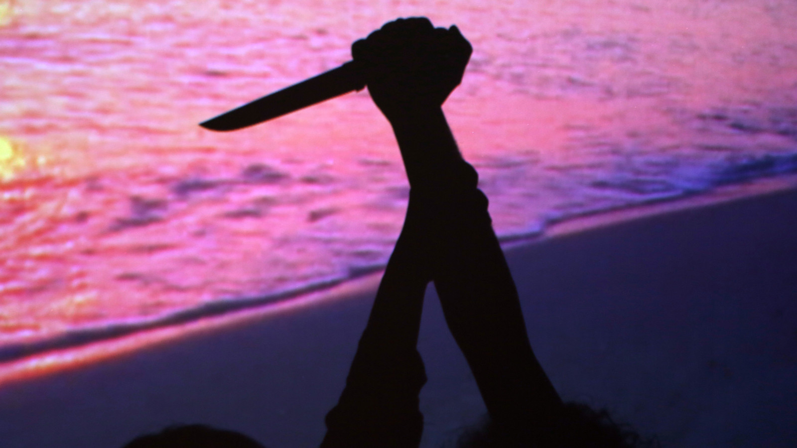 Bir ülkede kan donduran vahşet! 5'i çocuk 9 kişiyi katletti