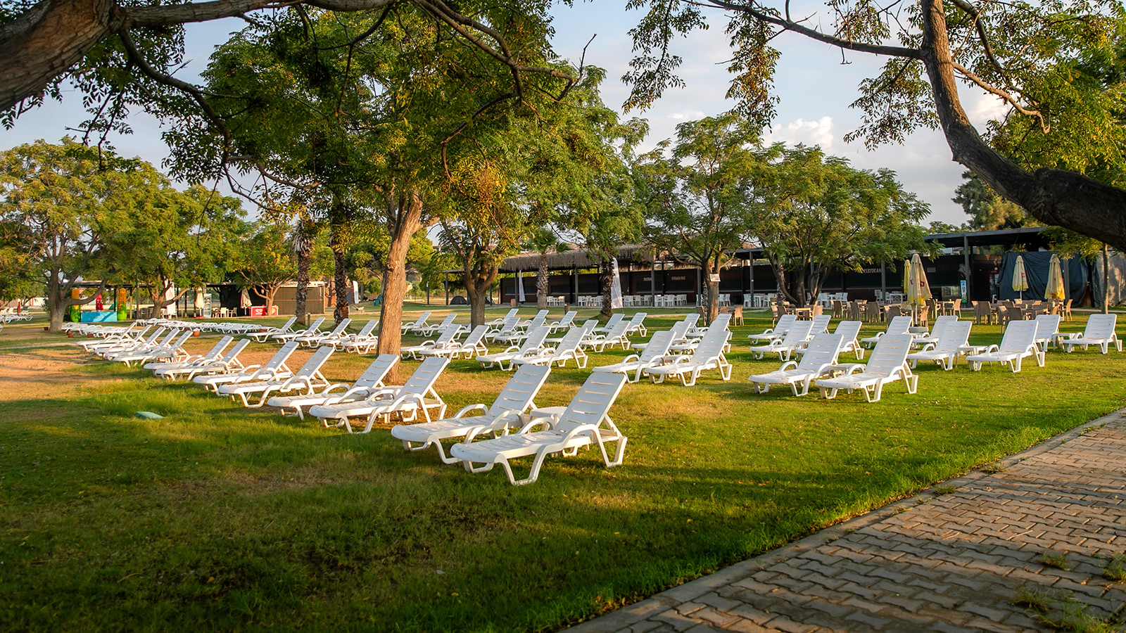 Halk plajlarından yaklaşık 3,3 milyon kişi yararlandı