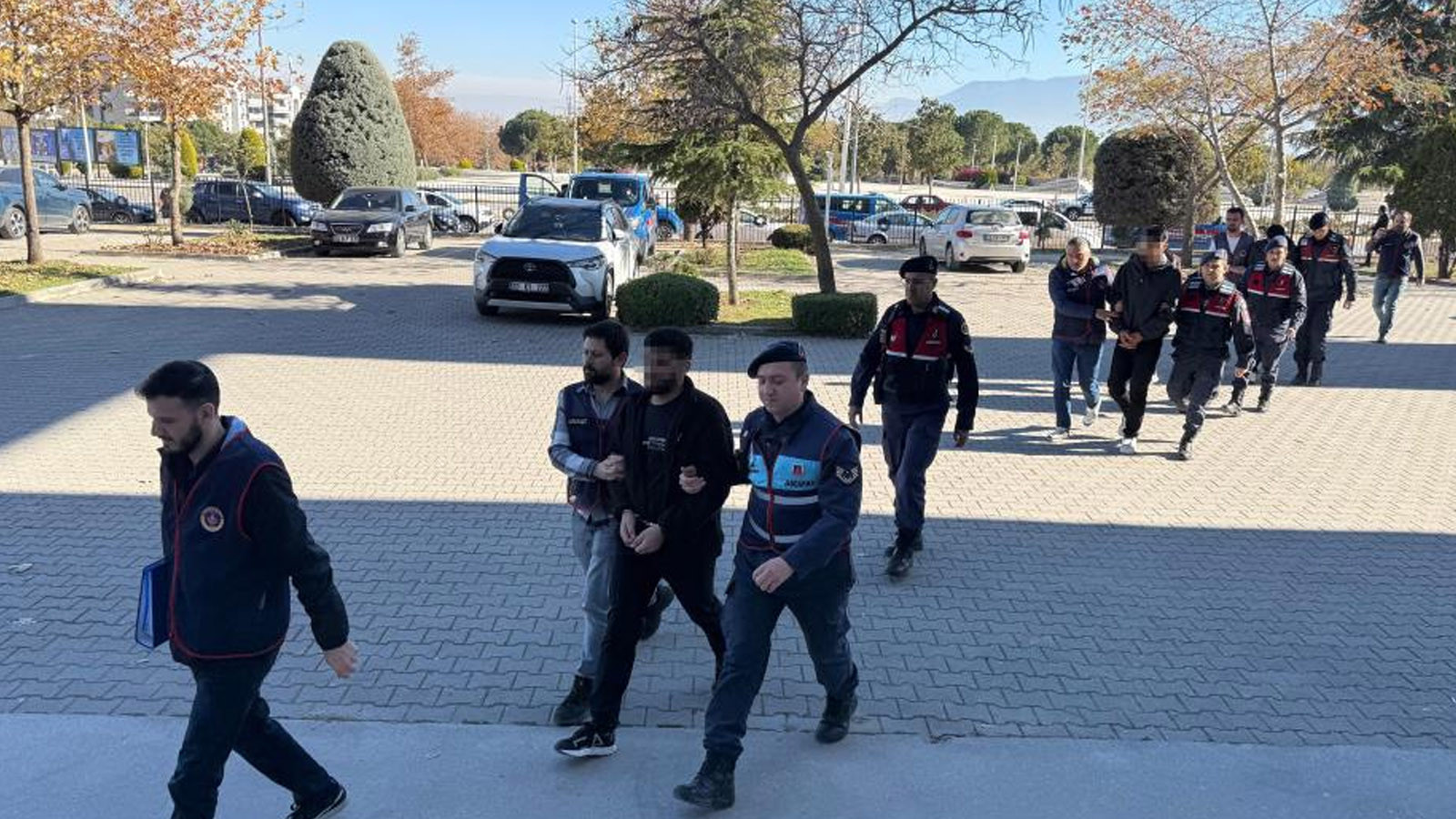 Kasa farelerine darbe: 150 milyonluk hırsızlık ağı çökertildi