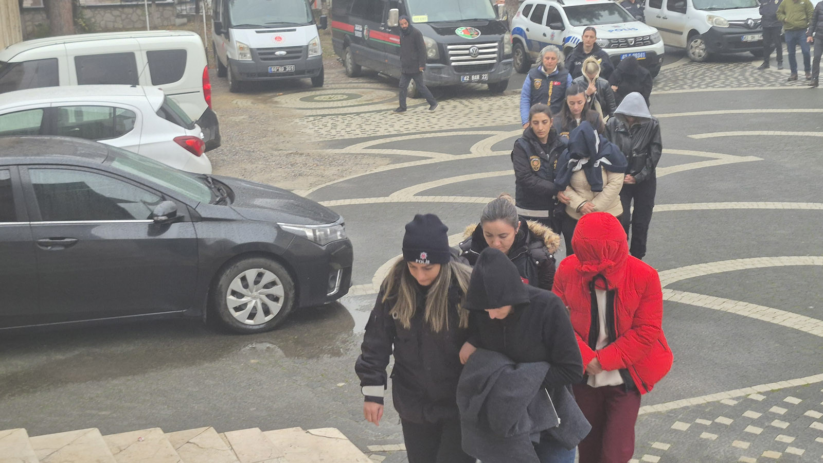 Konya'da fuhuş baskını: 6 kişi tutuklandı