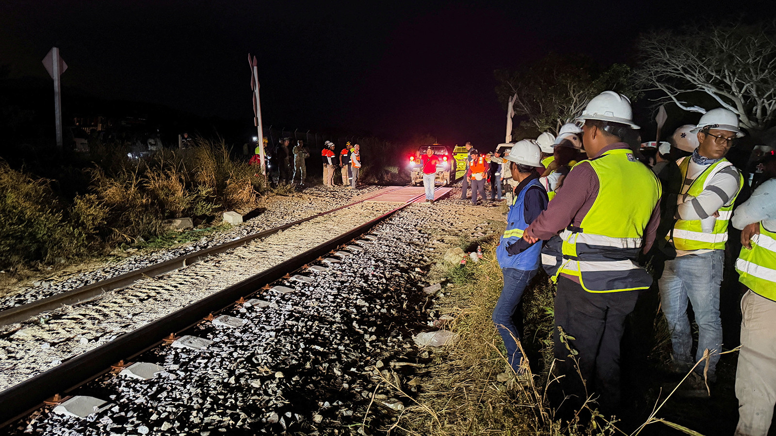Meksika'da korkunç tren kazası: Çok sayıda ölü ve …