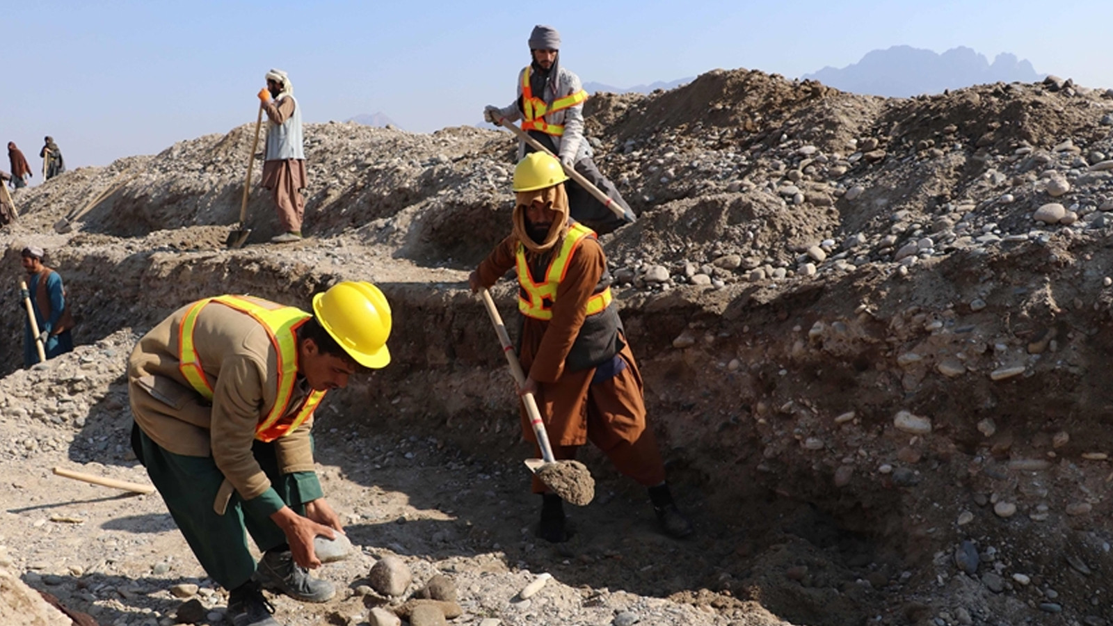 Altın madeninde göçük: 3 işçi hayatını kaybetti