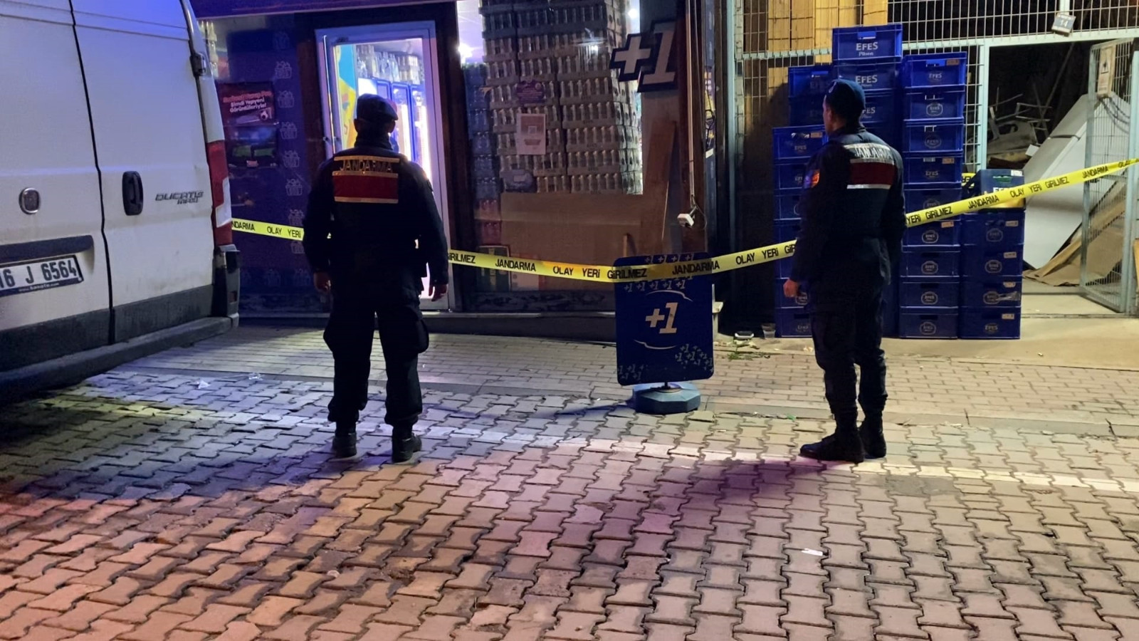 Bursa'da tekel bayine silahlı saldırı: İki yaralı 