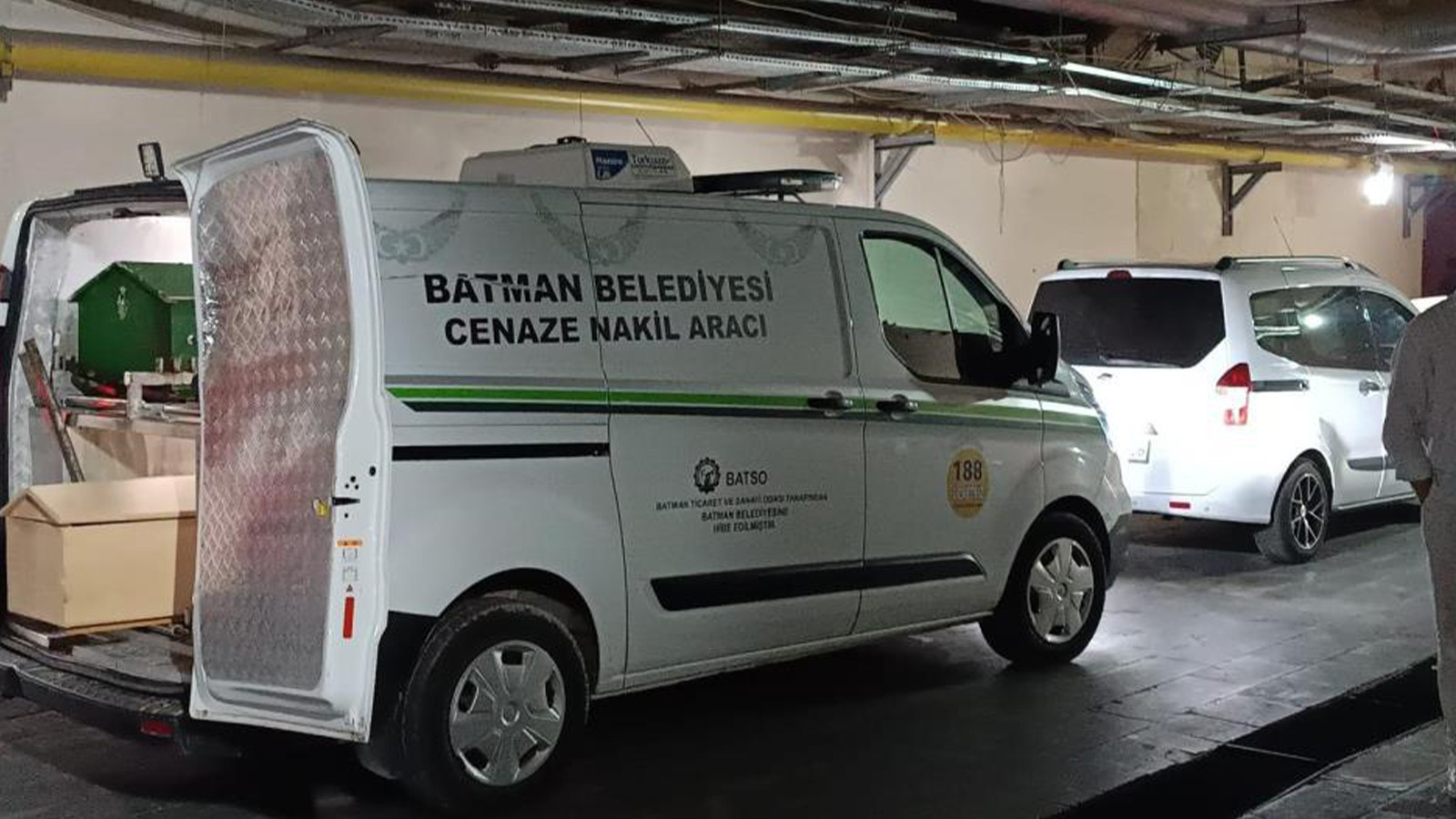 Damda kar temizlerken düşen yaşlı adam hayatını kaybetti