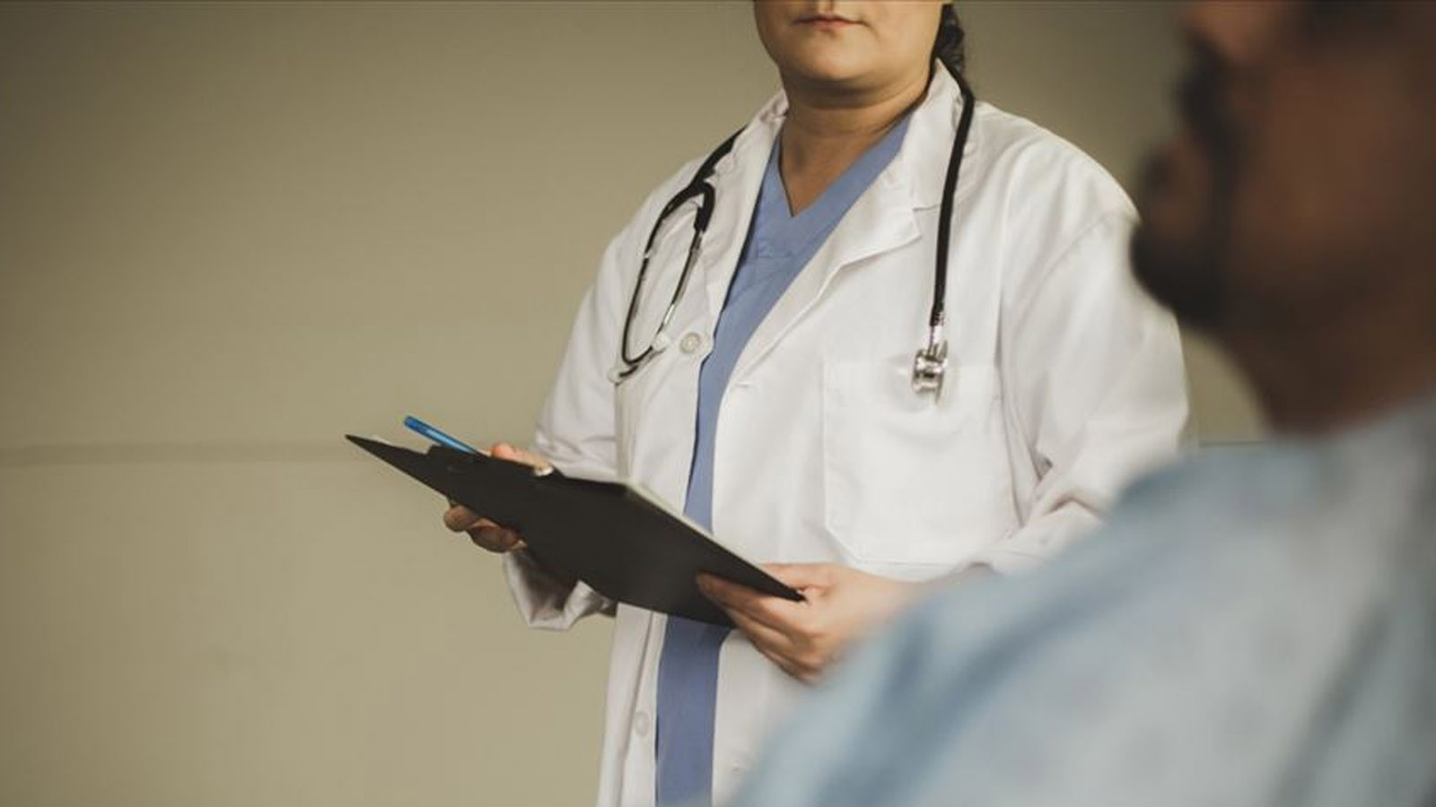 İstanbul yılbaşına hazır: Binlerce sağlık çalışanı görev başında olacak